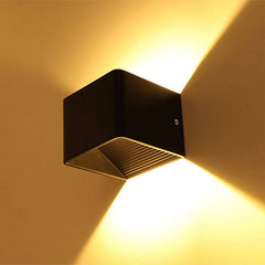 Aplique de pared LED "KUUTIO" 6W 529 lumens