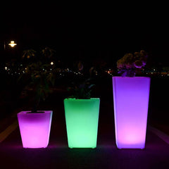 Macetero LED RGBW recargable 12W - Resina blanca - IP65 - 40x40x55cm
