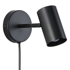 Aplique de pared interior orientable "Ben" con cable y enchufe - E27
