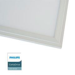 Panel LED slim de superficie 120X30 cm - Driver Philips - 44W - UGR19 - Con KIT de montaje