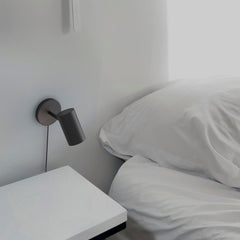 Aplique de pared interior orientable "Ben" con cable y enchufe - E27