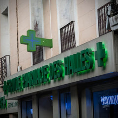 Cruz de farmacia LED XL RGB multicolor programable P8 - Exterior