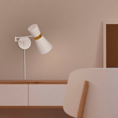 Aplique de pared con brazo articulado y enchufe "SILVA"