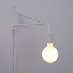 Aplique de pared orientable con cable y enchufe "Pitt"