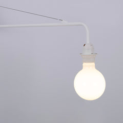 Aplique de pared orientable con cable y enchufe "Pitt"