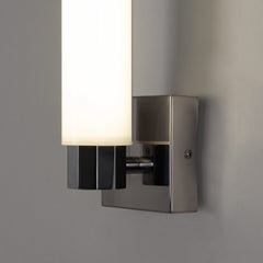 Aplique LED tubular para baño - 4W - 320lm - IP44