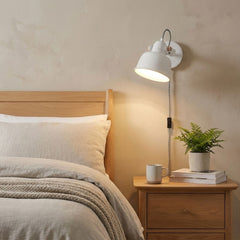 Aplique de pared interior "KUKKA" con interruptor y enchufe