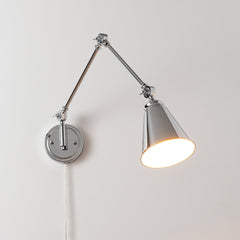 Aplique de pared vintage orientable con cable y enchufe "Tika"