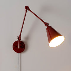 Aplique de pared vintage orientable con cable y enchufe "Tika"