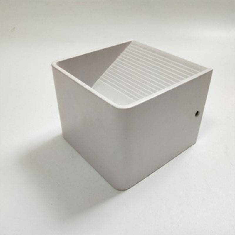 Aplique de pared LED "KUUTIO" 6W 529 lumens