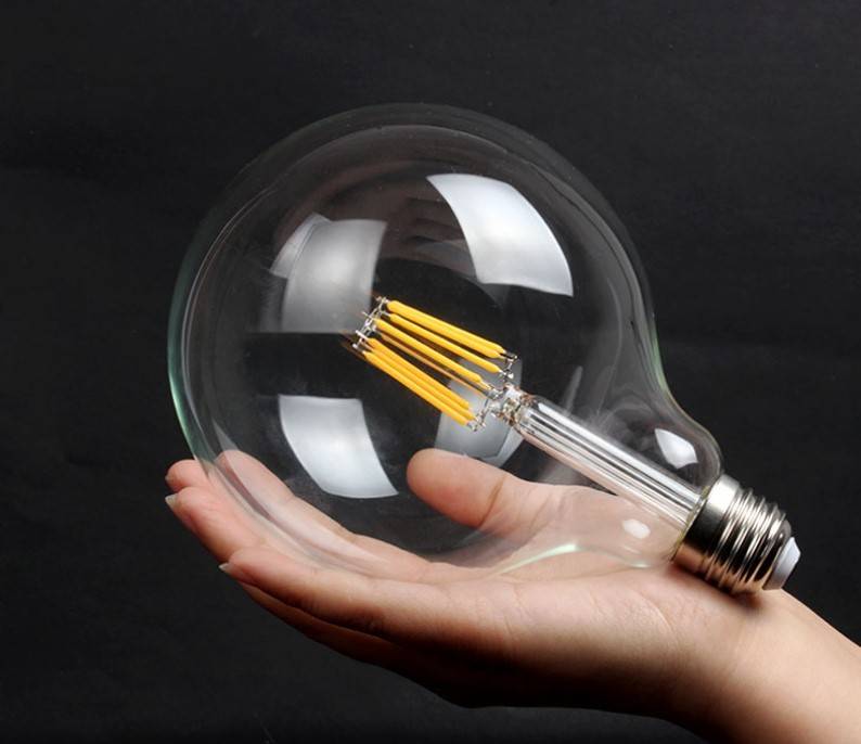Bombilla LED globo filamento E27 G125 - 8W