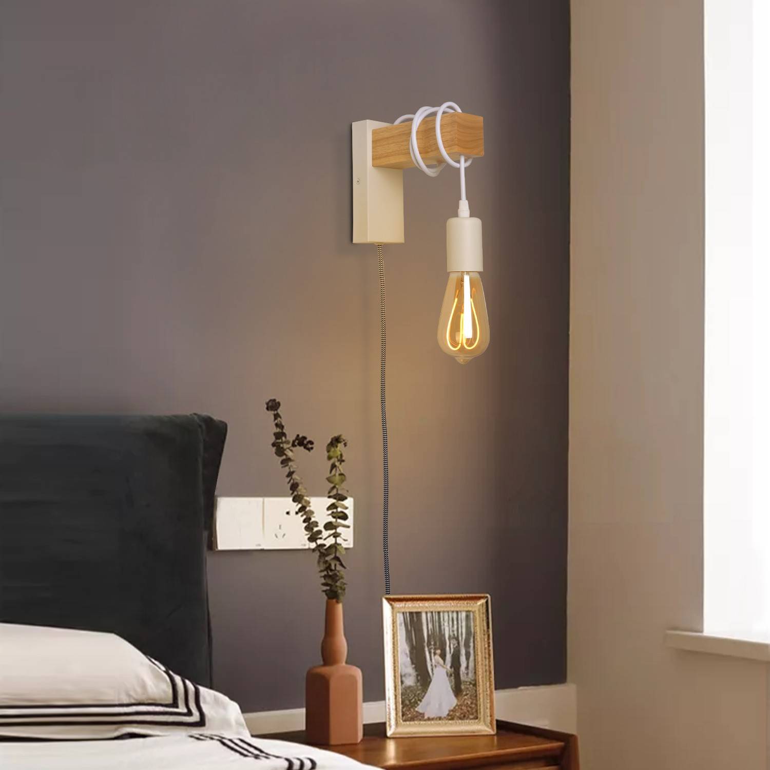 Apliques de pared madera "RUDER" - Con interruptor y enchufe - E27
