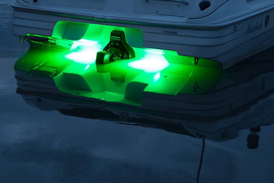 Foco LED sumergible RGB para embarcaciones 12V - 60W - Empotrable en tapón de drenaje