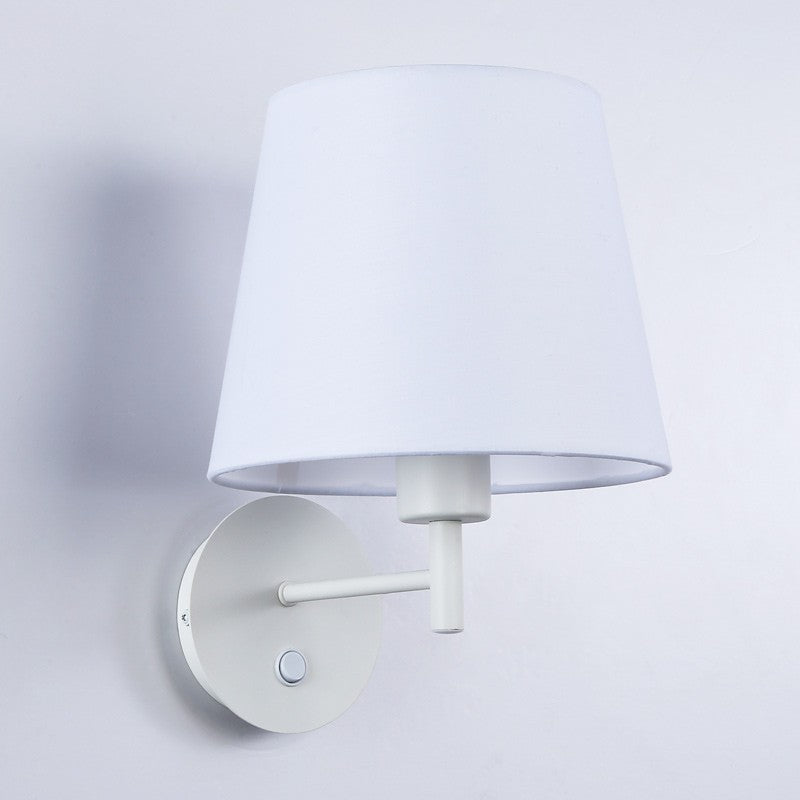 Aplique de pared con pantalla e interruptor Classic "RIGA" - E27