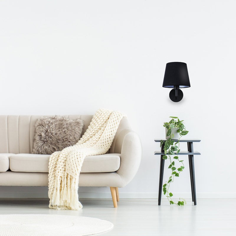 Aplique de pared con pantalla e interruptor Classic "RIGA" - E27