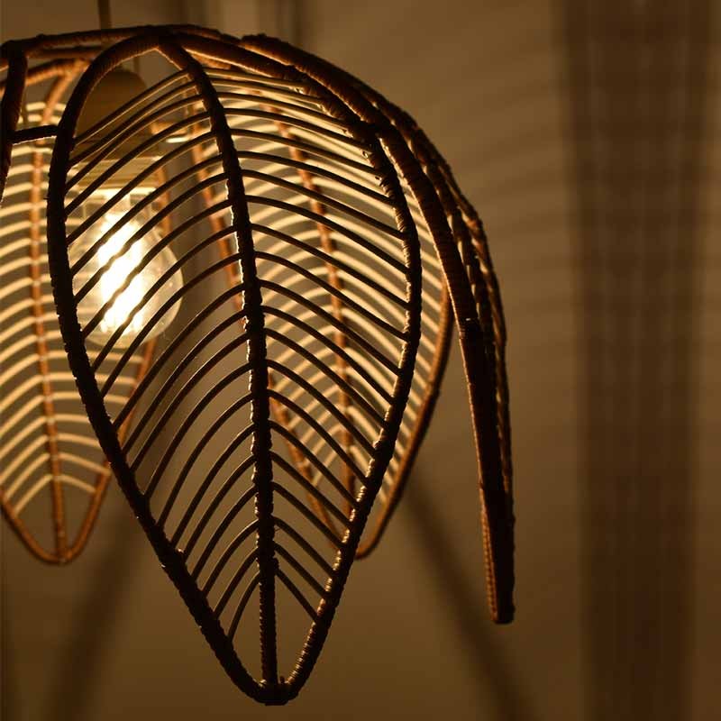 Lámpara colgante de ratán en forma de flor "BINTAN"
