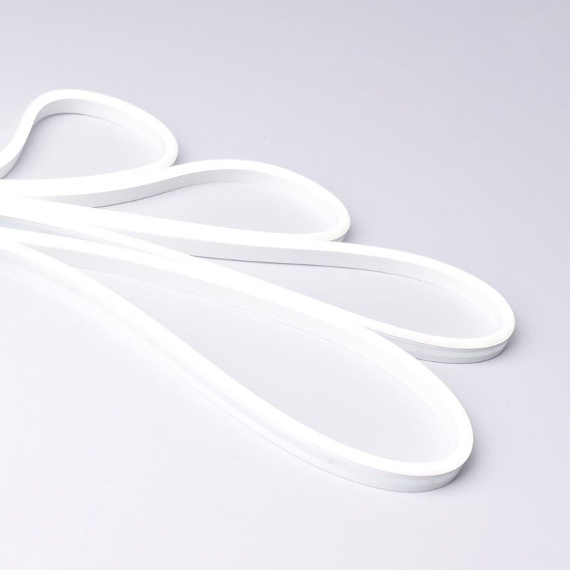 Neón LED flexible RGB 24V DC - 13X6mm - 5 metros - Kit completo - 11W/m - IP67 - Curvatura lateral