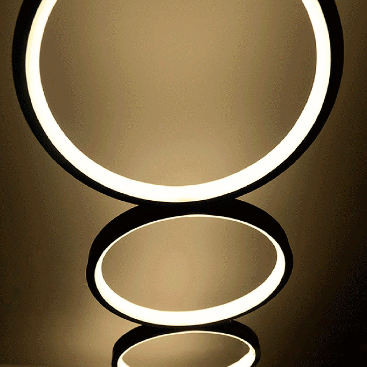 Lámpara de pie LED de aluminio "NATALIE" - 30W - Luz cálida