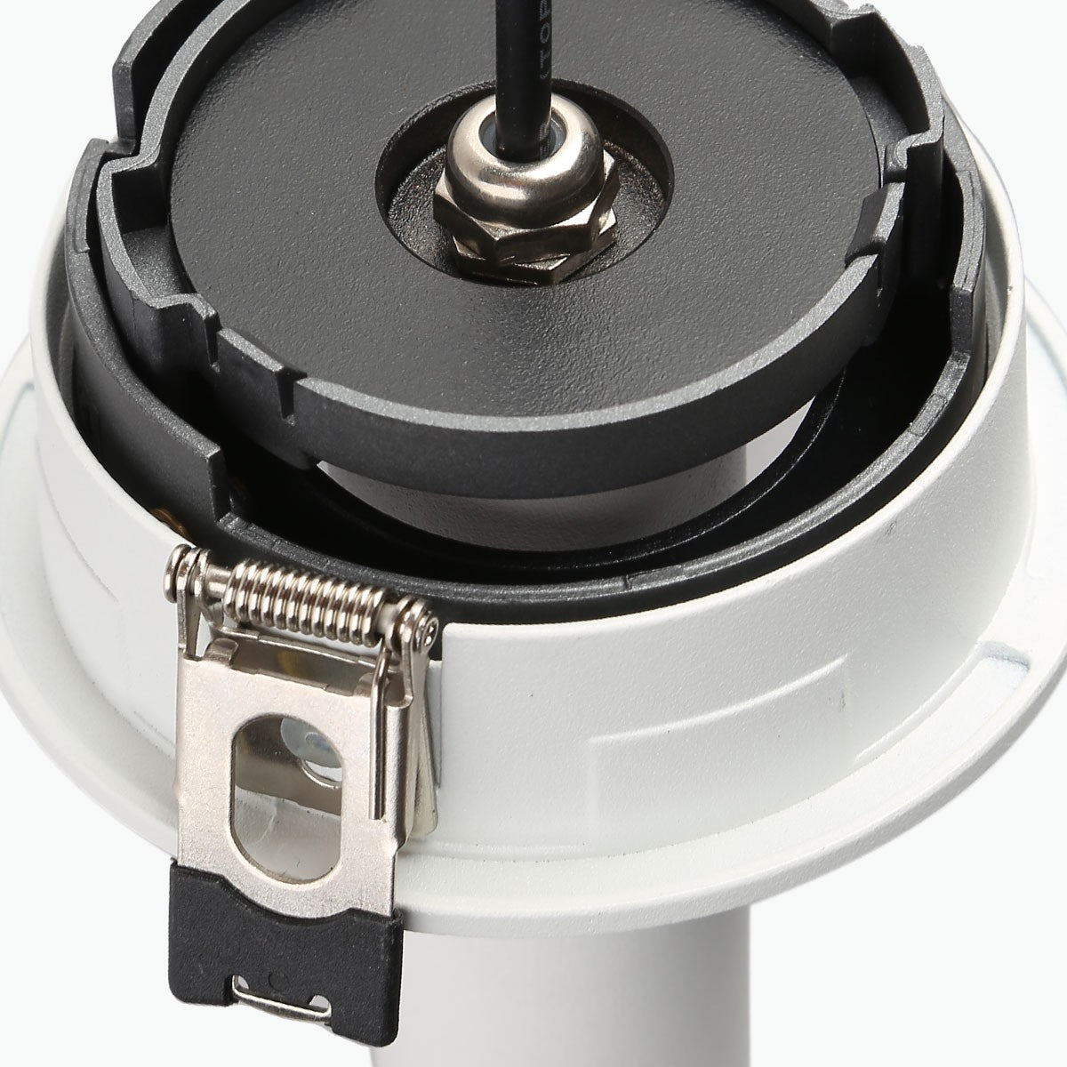 Foco LED empotrable orientable "ALAI" - Zoom - 100mm - 2800K - LED COB - chip Cree - 7W
