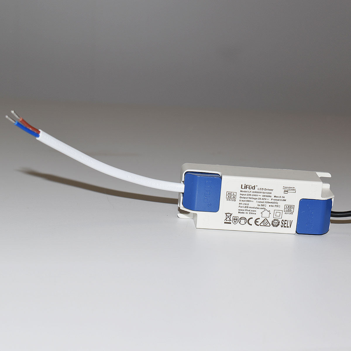 Foco LED empotrable 6W "KOPPA"- Óptica 24º - Corte Ø 65mm - Bajo UGR