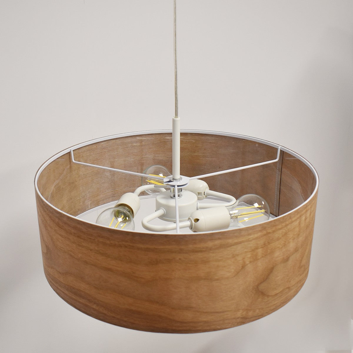 Lampara colgante con pantalla efecto madera "MATAGALLS" - 3xE27
