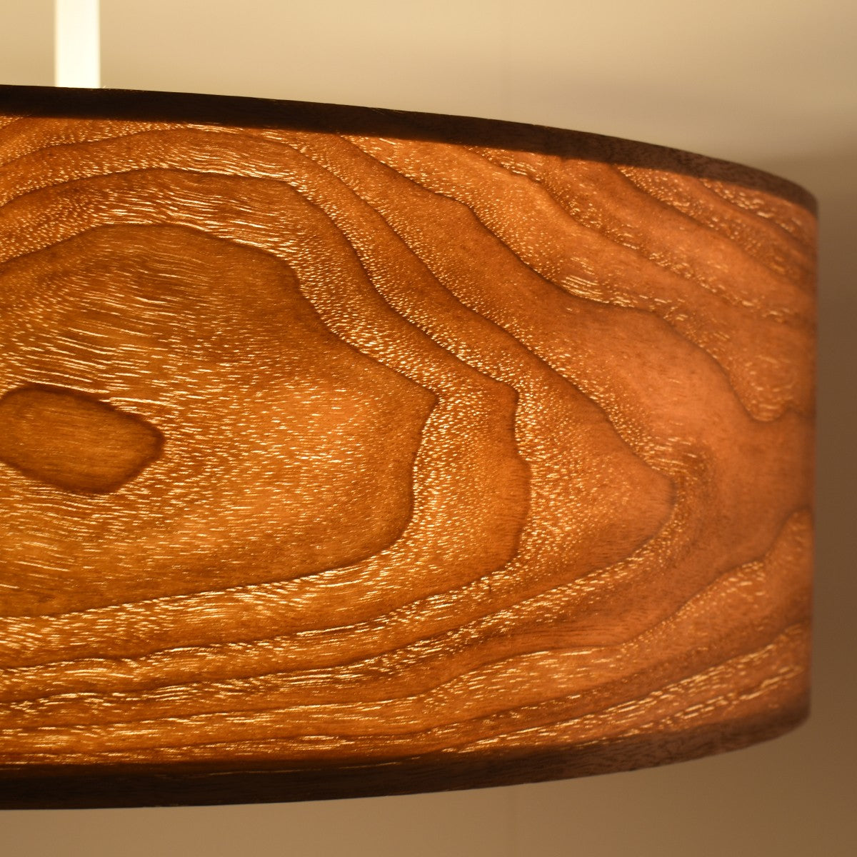 Lampara colgante con pantalla efecto madera "MATAGALLS" - 3xE27