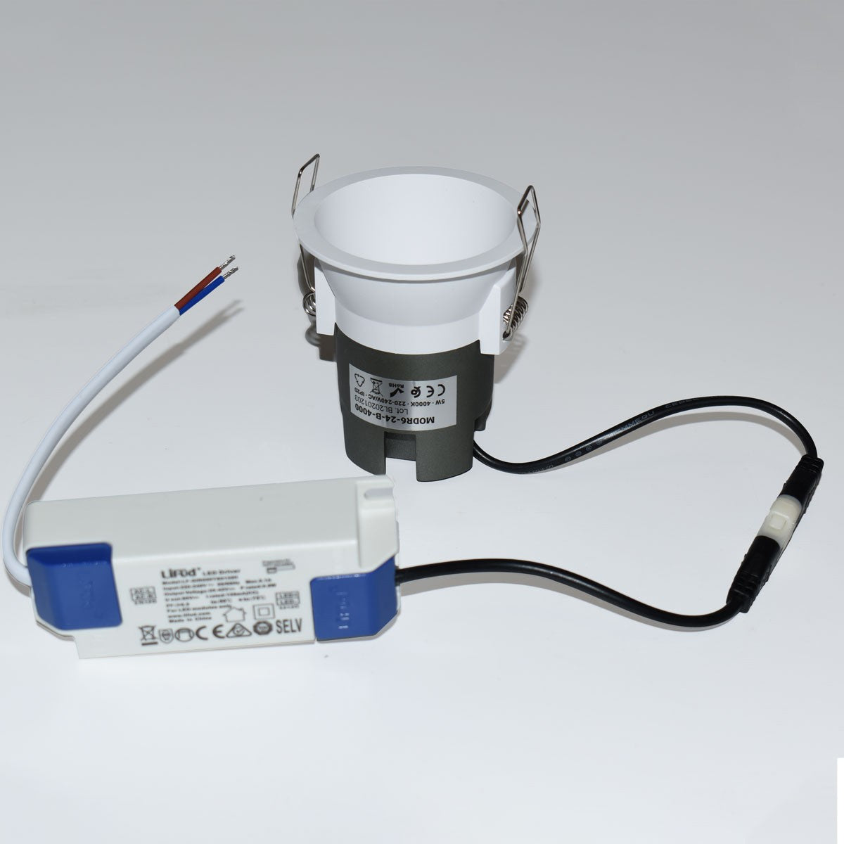 Foco LED empotrable 6W "KOPPA"- Óptica 15º - Corte Ø 65mm - Bajo UGR