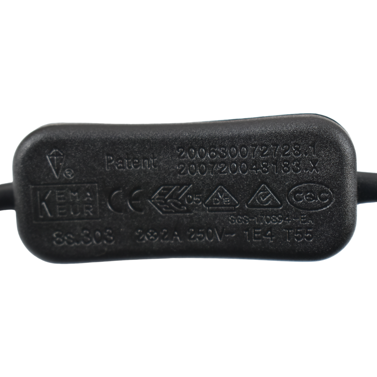 Casquillo E27 con cable de PVC, interruptor y enchufe