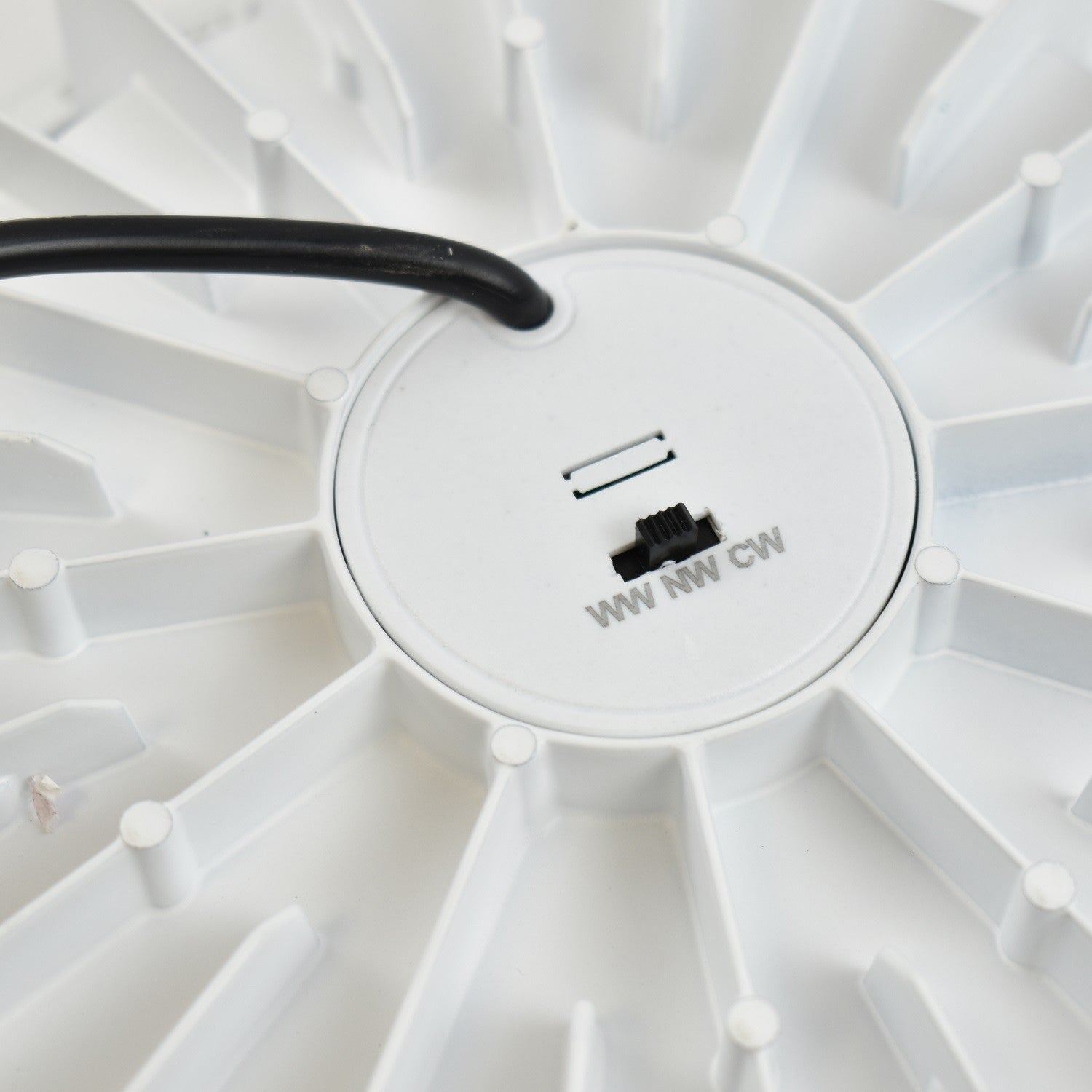Downlight LED CCT de alta eficiencia- 40W - Driver Lifud - Corte Ø 200-220mm IP54