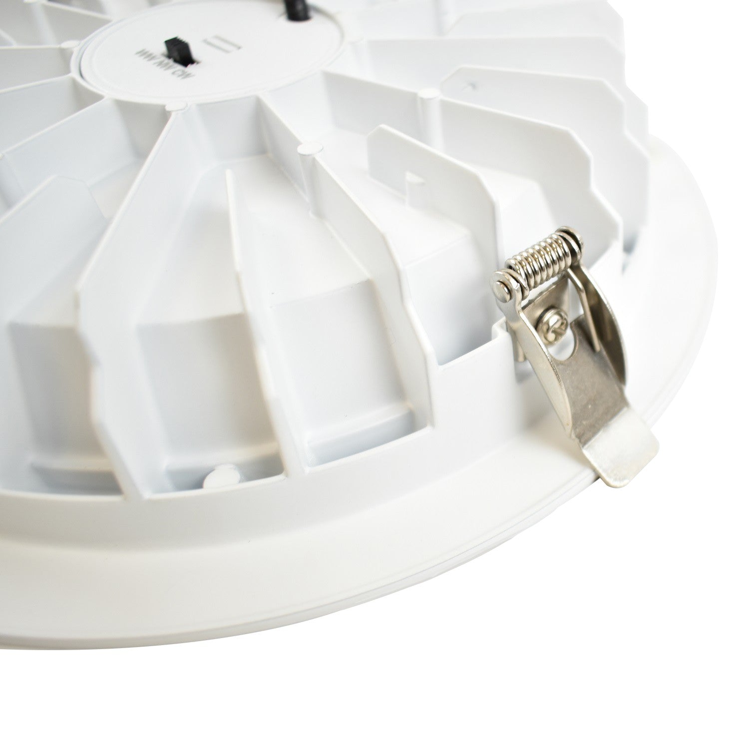 Downlight LED CCT de alta eficiencia- 40W - Driver Lifud - Corte Ø 200-220mm IP54