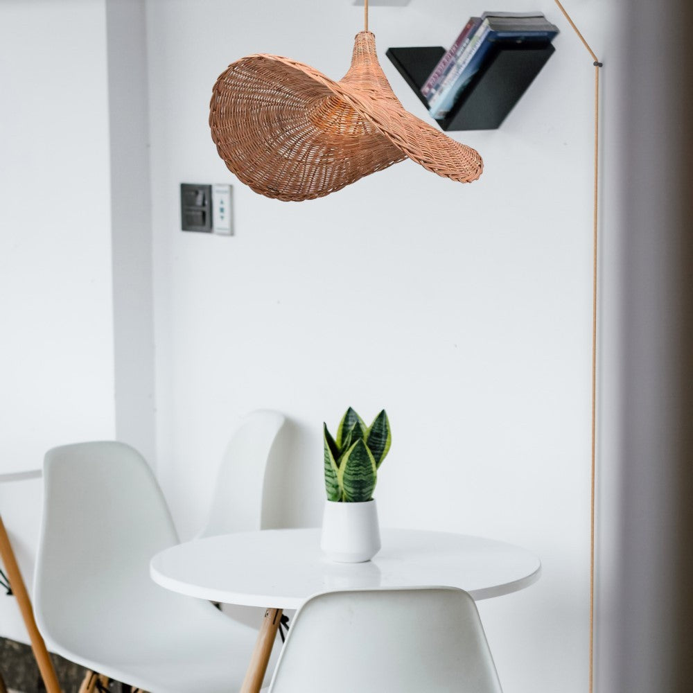 Lámpara colgante de mimbre "Tien" con interruptor y enchufe