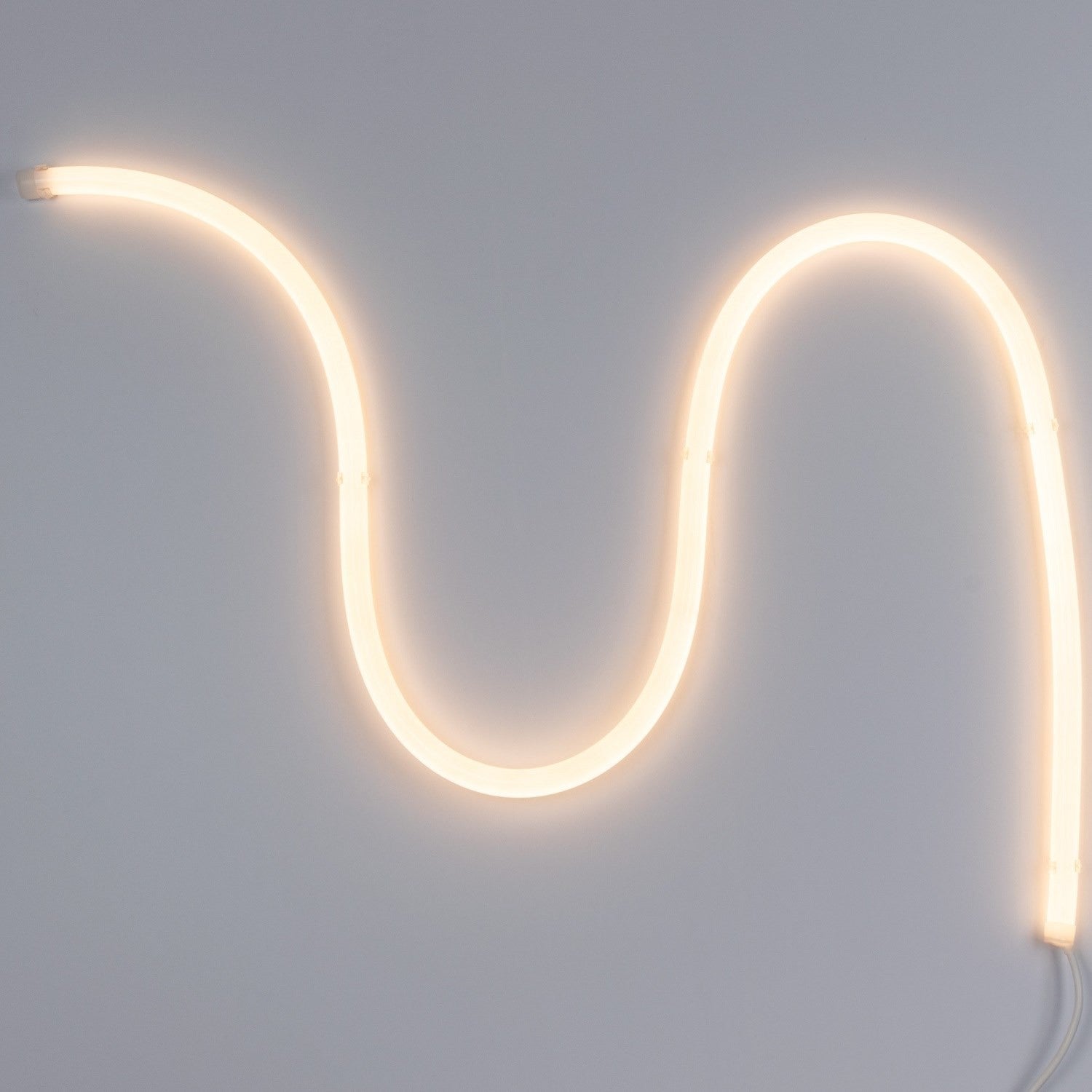Neón LED flexible 360º circular - Ø22mm - 2 metros - 24V DC - 240Ch/m - 19,2W/m - IP65