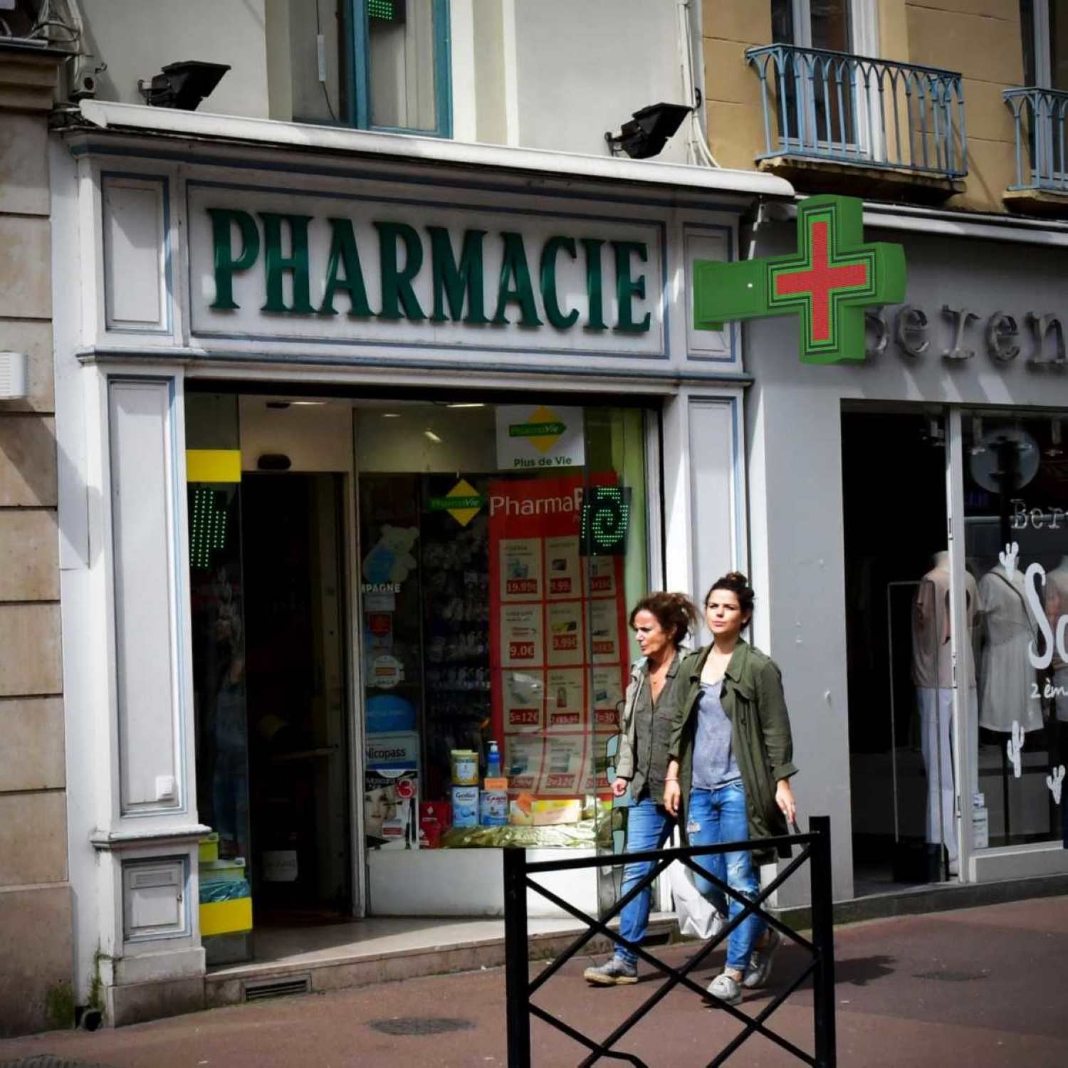 Cruz de farmacia LED XL RGB multicolor programable P8 - Exterior
