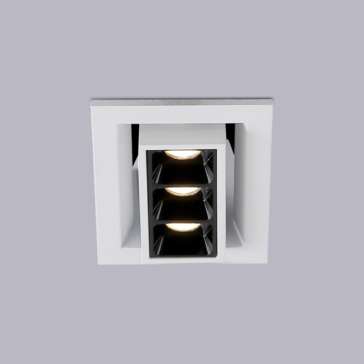 Foco lineal LED empotrable 6W - Orientable - UGR18 - CRI90 - Chip OSRAM - 2800K