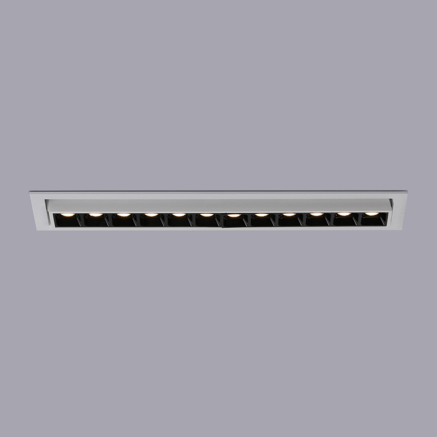 Foco lineal LED empotrable 20W - Orientable - UGR18 - CRI90 - Chip OSRAM - 2800K