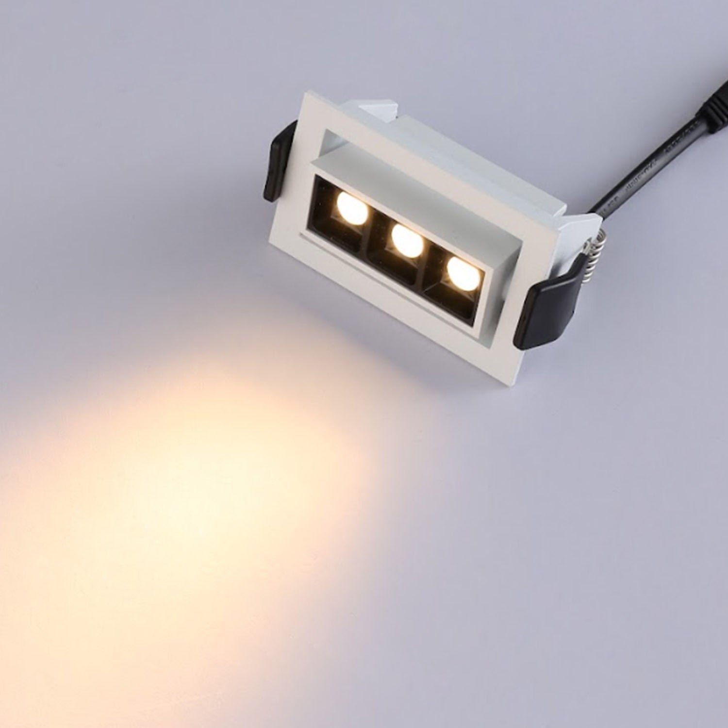 Foco lineal LED empotrable 6W - Orientable - UGR18 - CRI90 - Chip OSRAM - 2800K