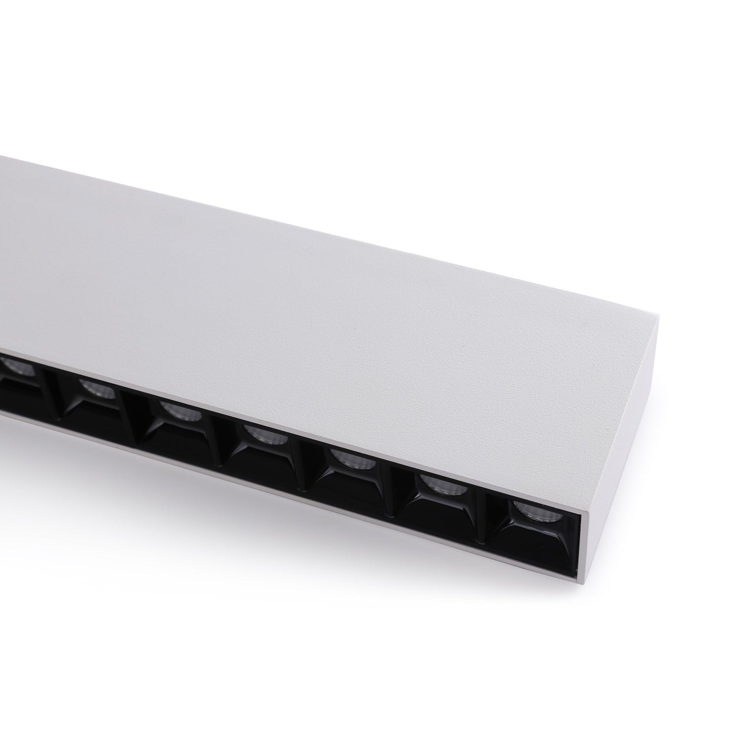 Foco lineal LED superficie color blanco - 20W - UGR18 - CRI90 - Chip OSRAM