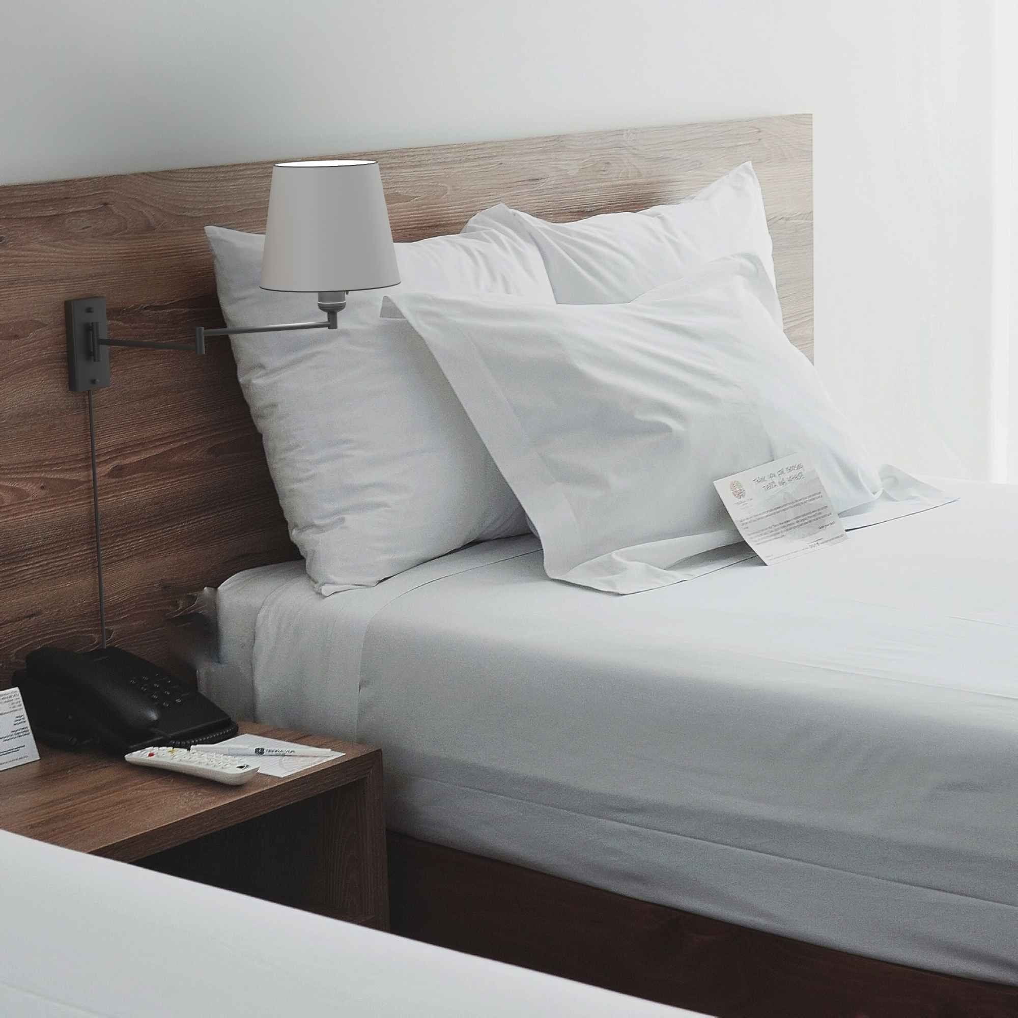 Aplique de pared con brazo articulado y enchufe "Clark" - E27