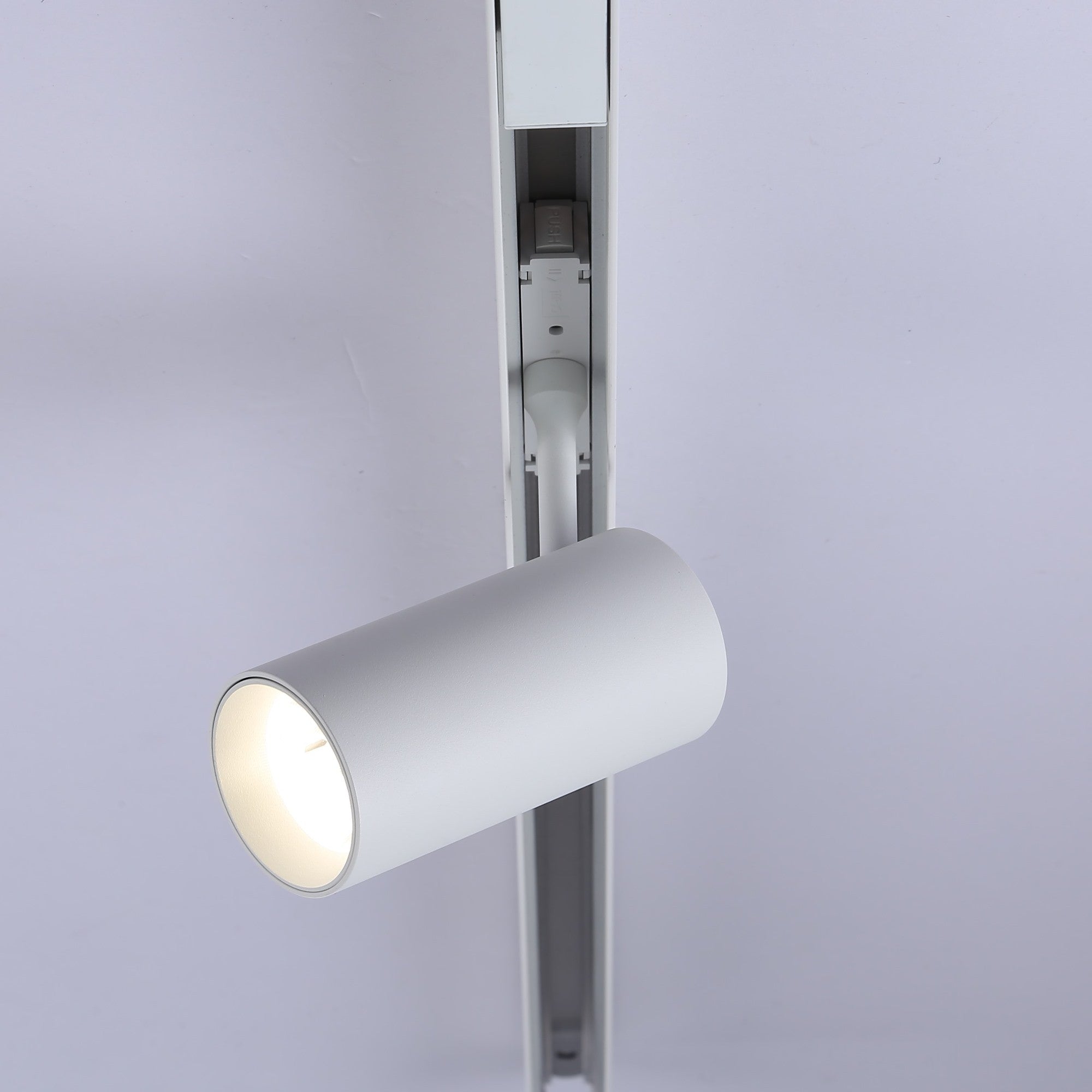 Foco LED para carril magnético 48V - 18W