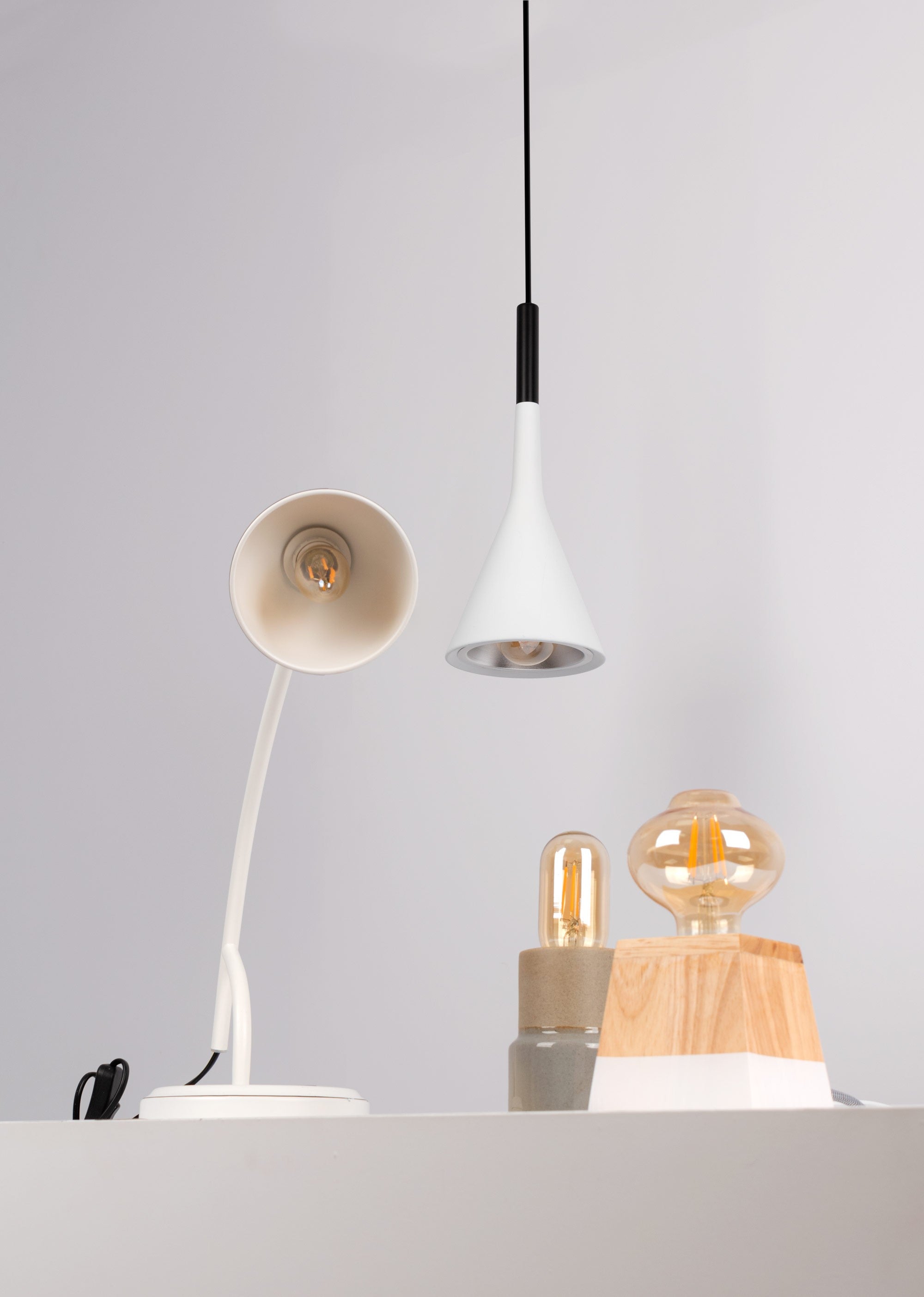 Bombilla LED filamento Vela E14 C35 - 4W - Vintage - 2200K