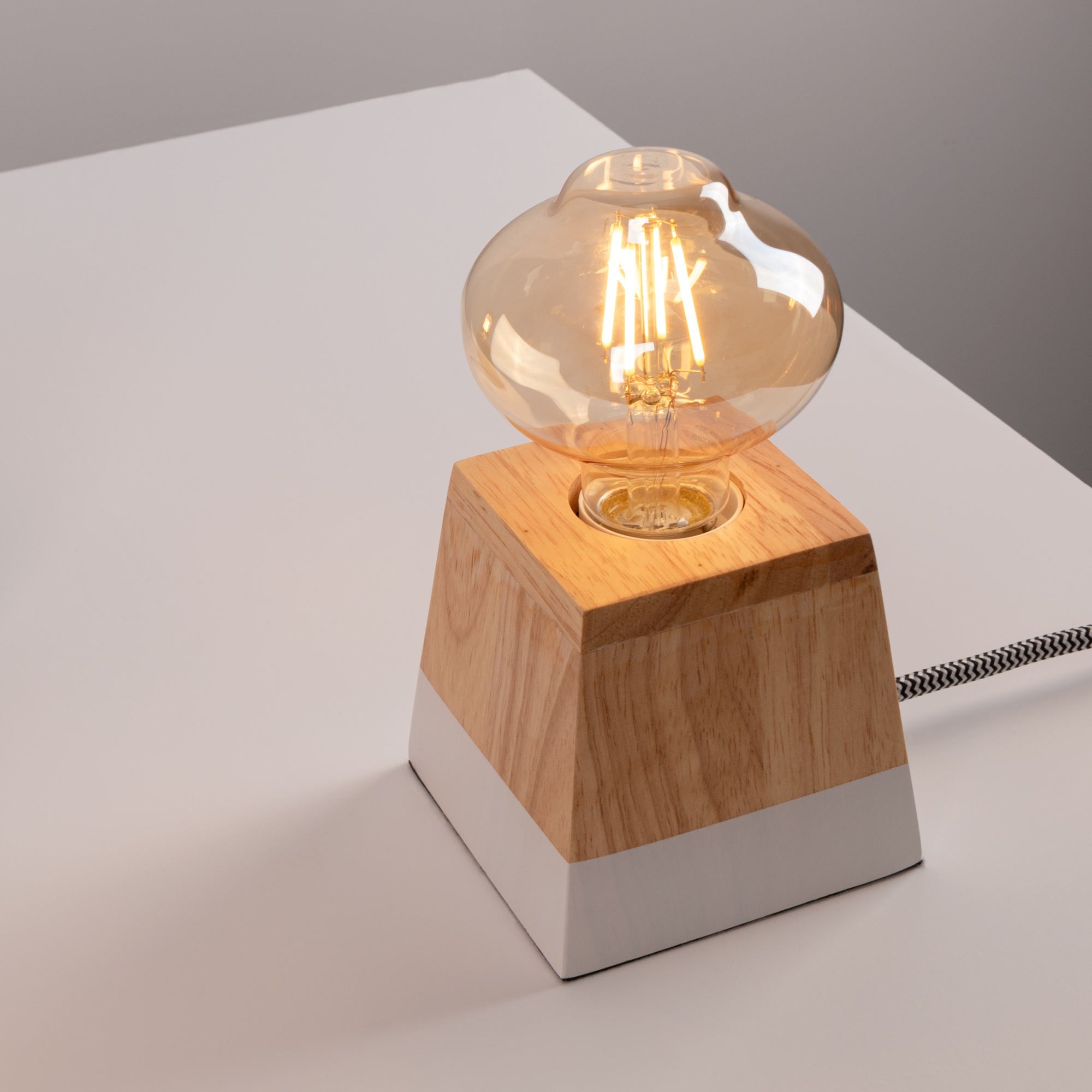 Bombilla LED filamento E27 G85 - 4W - Vintage Gold - 2200K