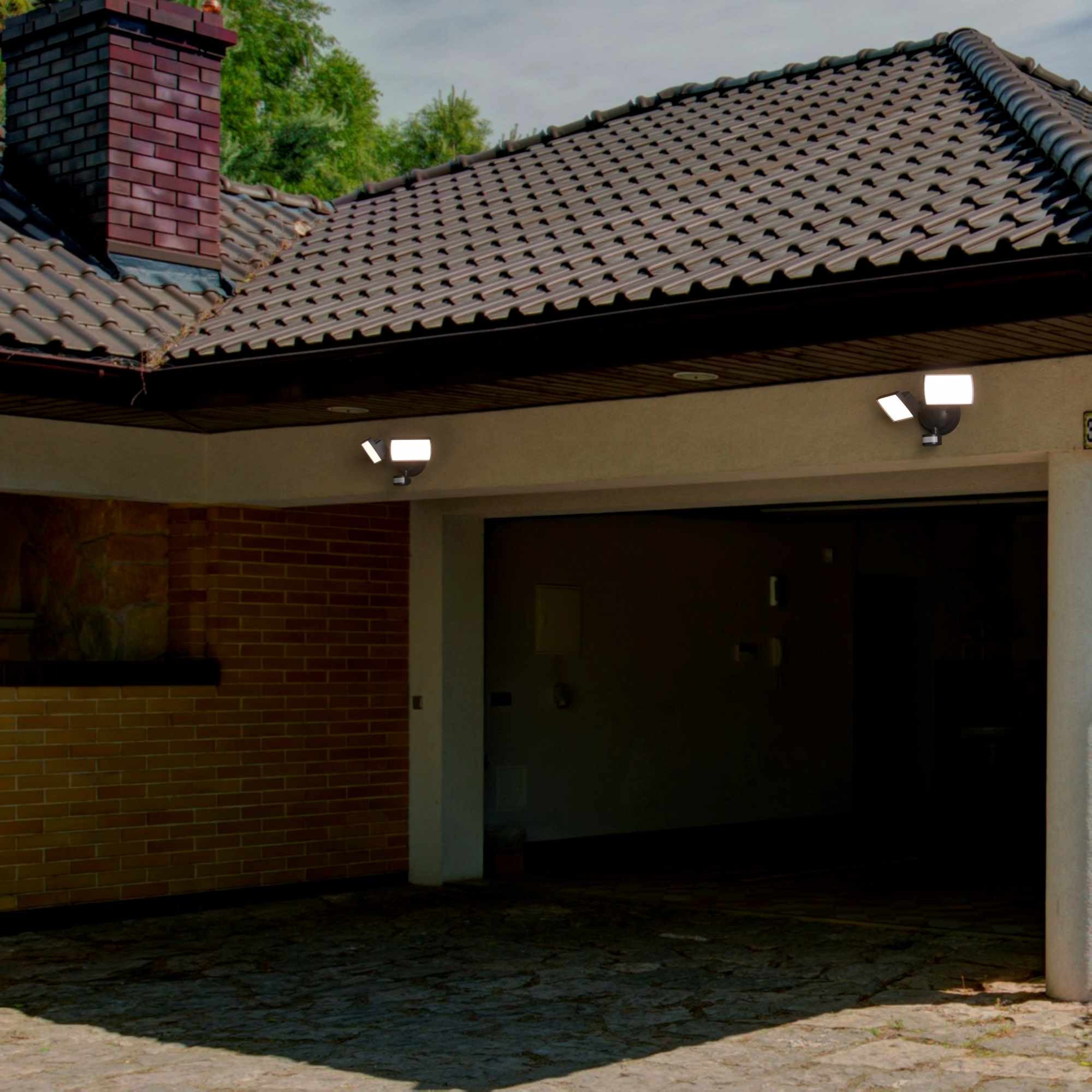 Proyector LED doble de pared exterior con sensor PIR 30W - 4000K - IP54