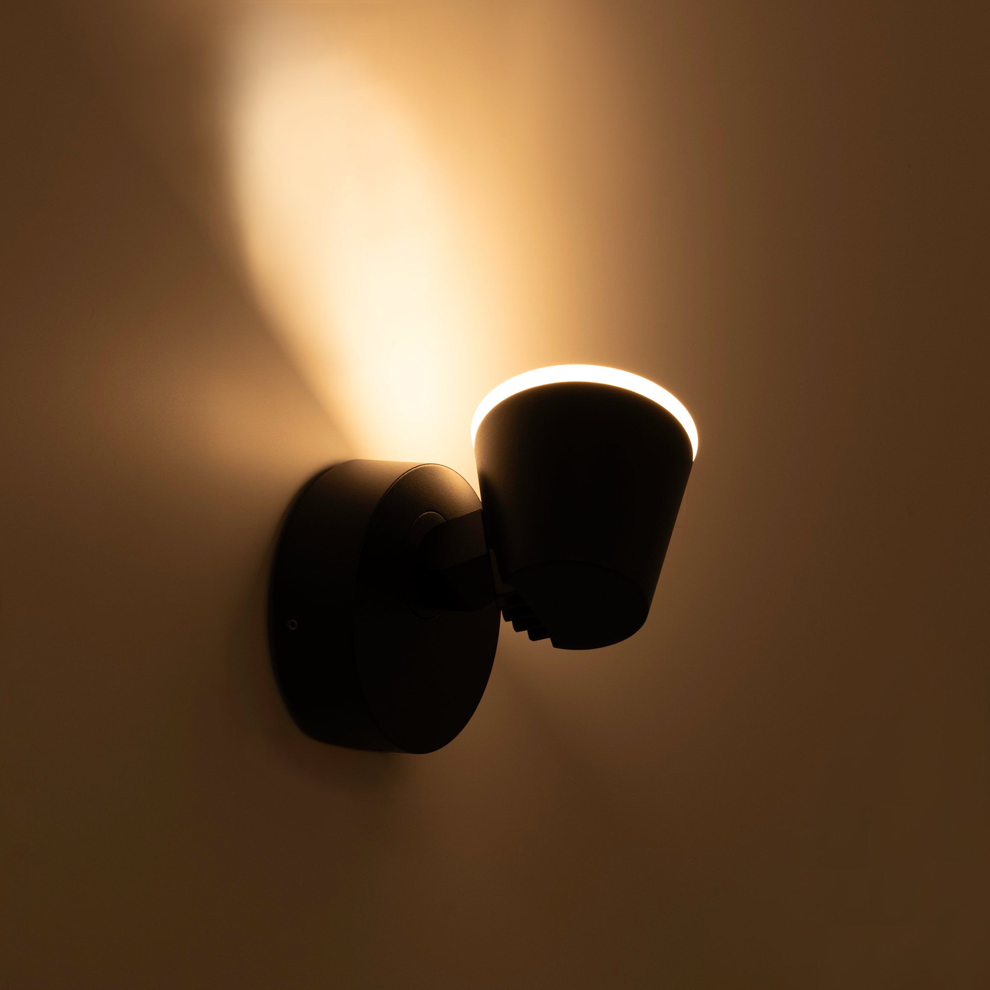 Aplique de pared exterior orientable "Stan" - 12,5W - 3000K - IP54