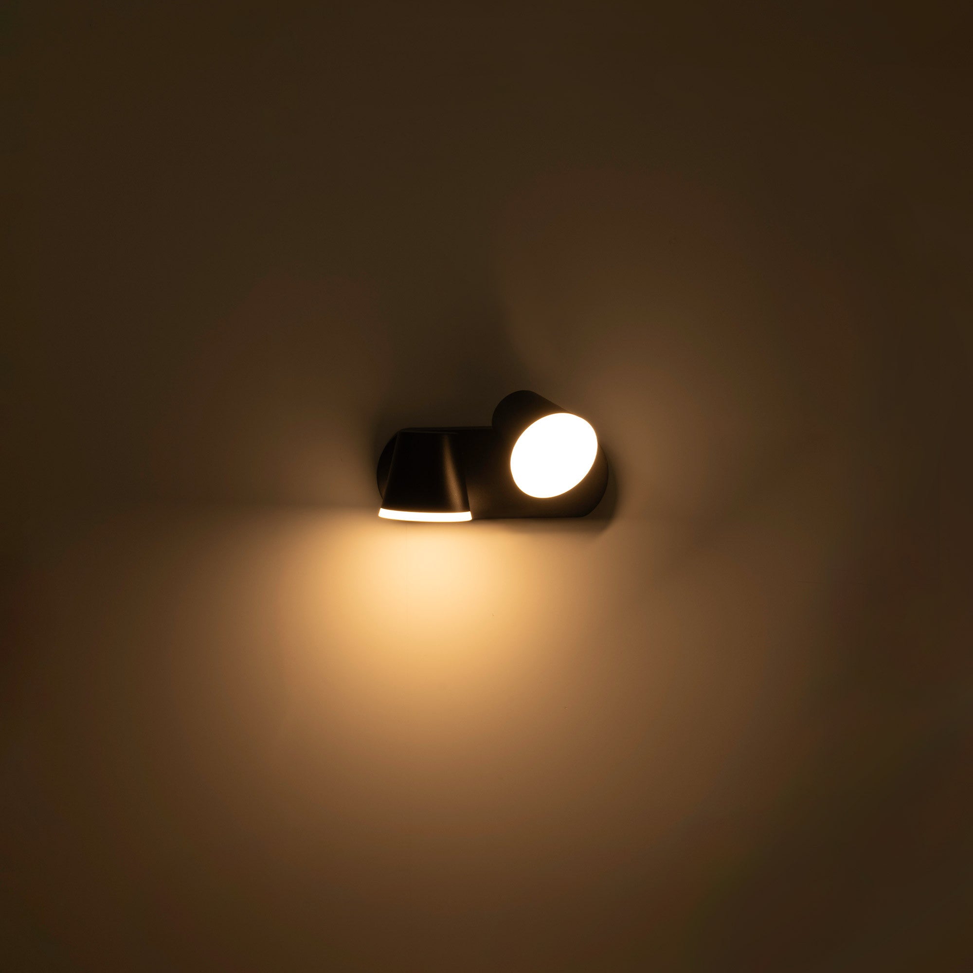 Aplique de pared exterior doble "Tura" - 20,5W - Orientable - 3000K - IP54