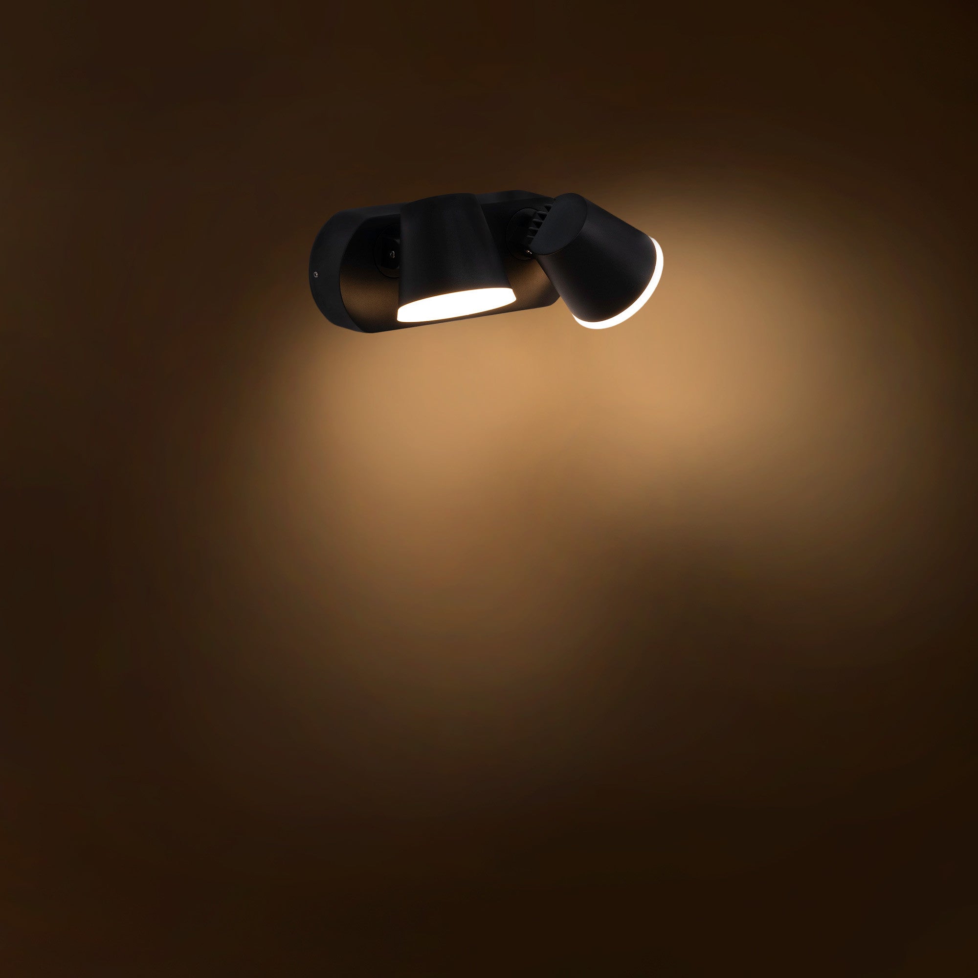 Aplique de pared exterior doble con sensor PIR "Tura" - 20,5W - Orientable - 3000K - IP54
