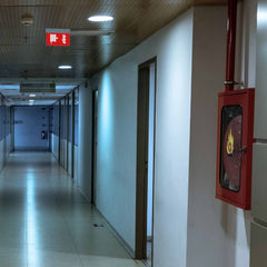 Luz de emergencia permanente con pictograma "Boca de incendio" - Suspensión