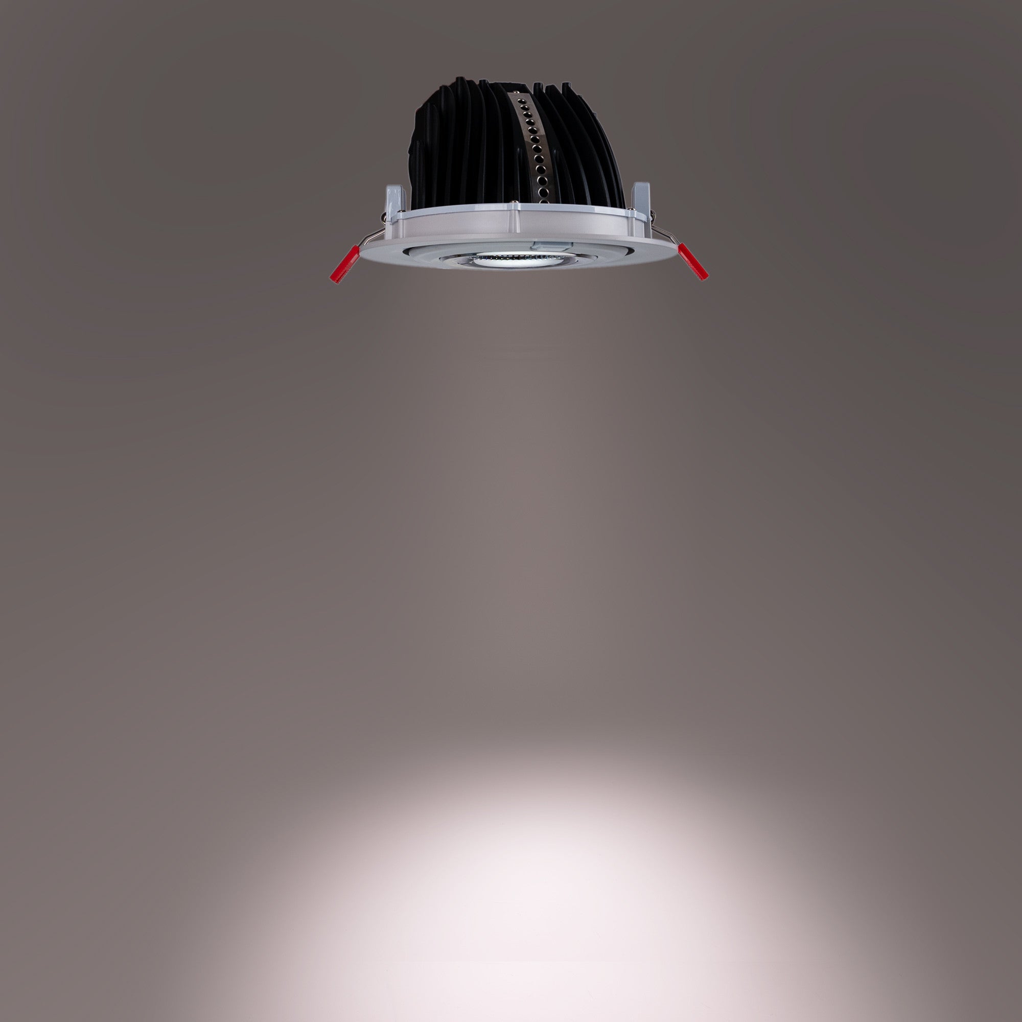 Downlight LED COB CCT 42W - CRI90 - Chip Bridgelux - Driver Lifud - IP20 - Corte Ø 215mm