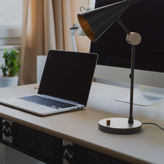 Lámpara de mesa de diseño "Nordi"