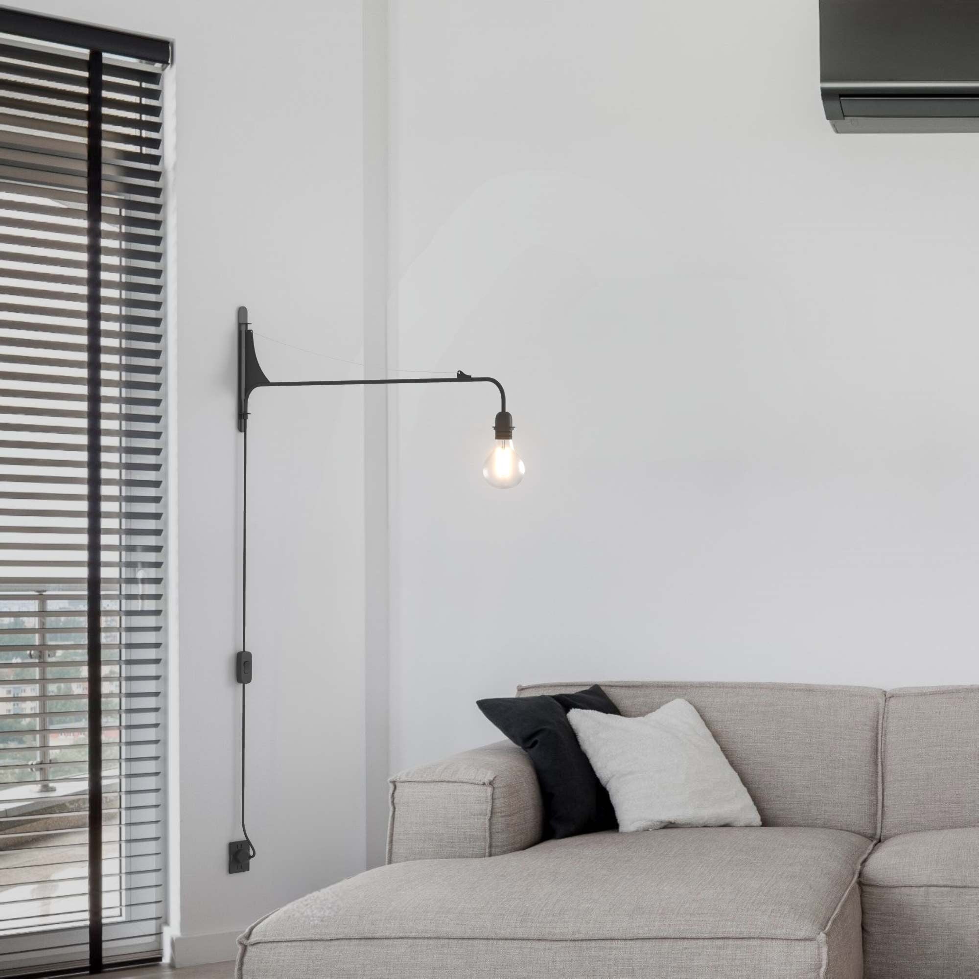 Aplique de pared orientable con cable y enchufe "Pitt"
