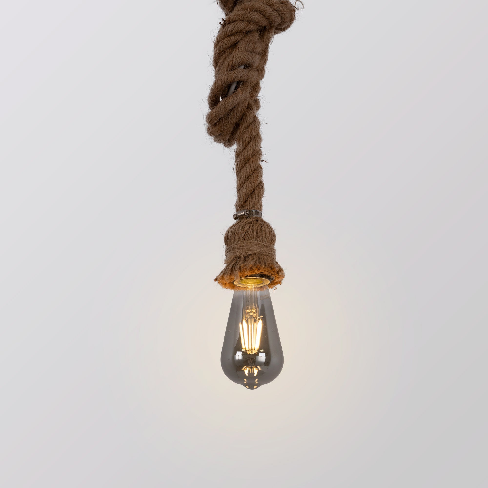 Bombilla decorativa con tinte ahumado filamento "Smoky" E27 ST64 - 4W - 3000K